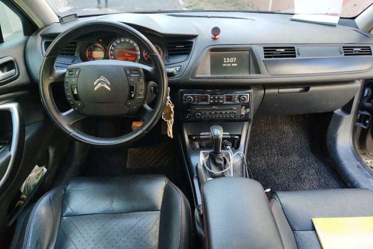 Citroen C5 2015 car image #12