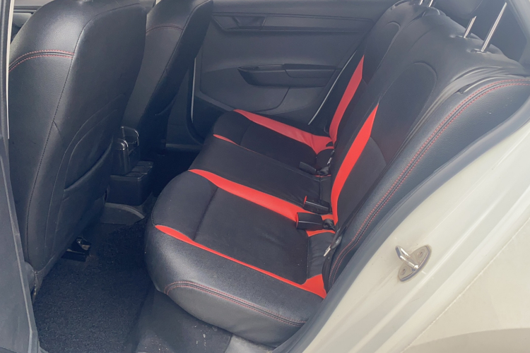 Skoda Fabia 2019 car image #12