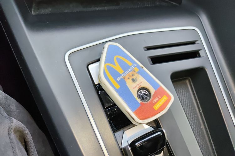 Volkswagen GolfGTI 2021 car image #12