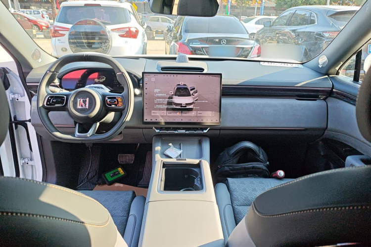 Zeekr 7X 2025 car image #12