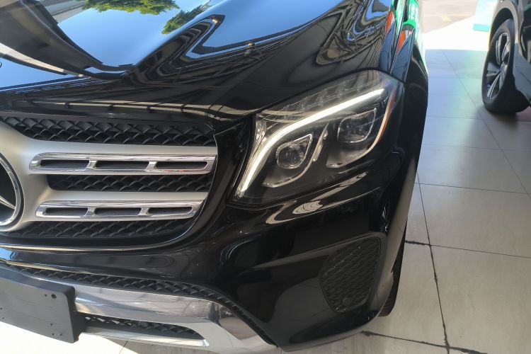 Mercedes-Benz 2018 car image #12