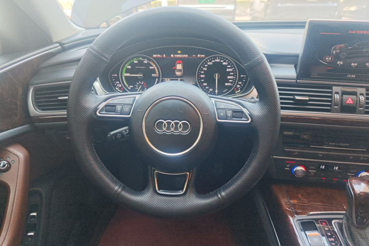 Audi A6L New Energy 2018 car image #12