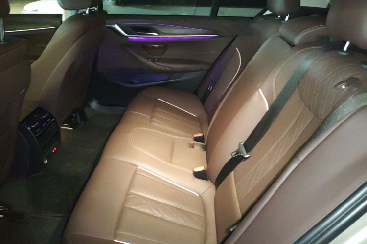 BMW 5 Series 2020 #12 BMW 5 Series 2020 car image #12