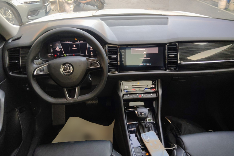 Skoda Kodiaq 2021 car image #12