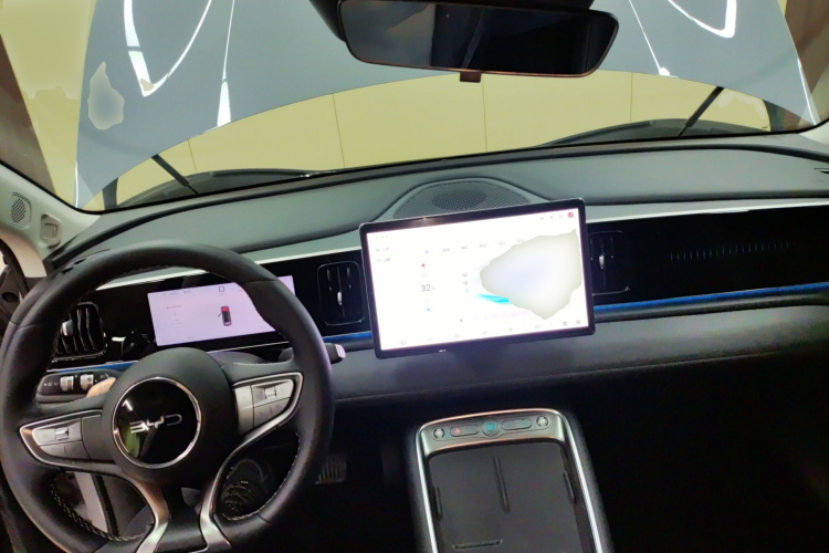 BYD Sea Lion 05 EV 2025 #12 BYD Sea Lion 05 EV 2025 car image #12