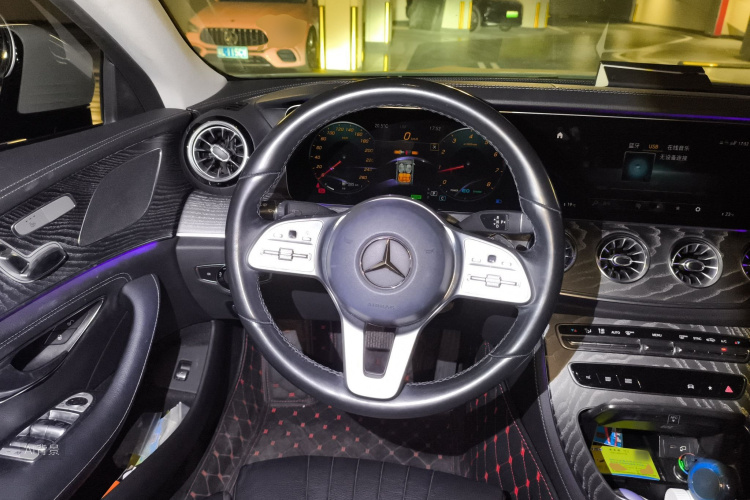 Mercedes-Benz CLS Class 2021 car image #12