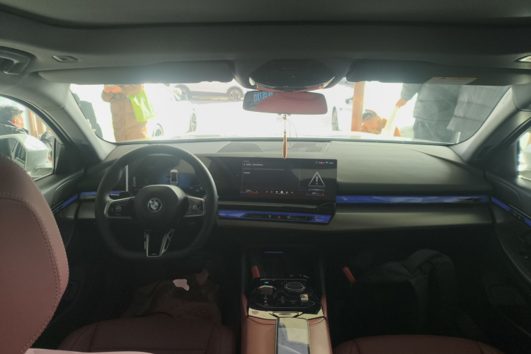 宝马 宝马i5 2025 汽车图片 #12