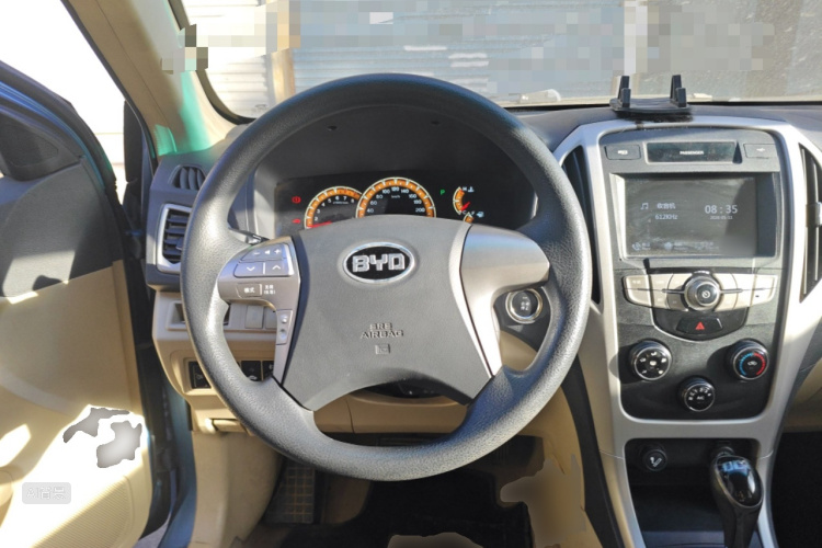 BYD F3 2014 car image #12