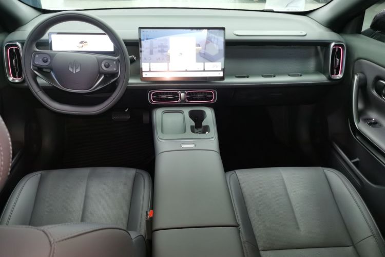 零跑汽车 零跑Lafa5 2025 汽车图片 #12