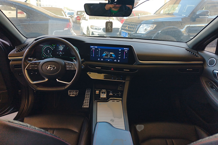 Hyundai Sonata 2023 car image #12