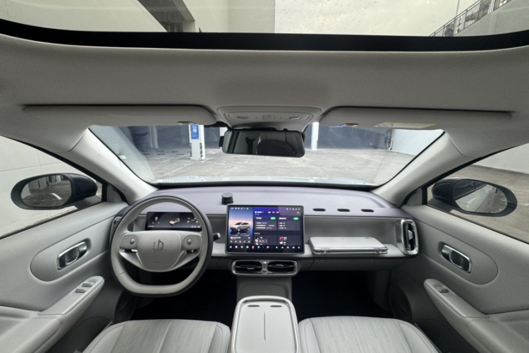 零跑汽车 零跑B10 2025 汽车图片 #12