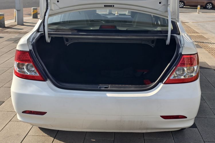 BYD F3 2019 car image #12