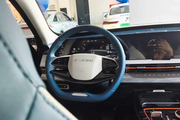 Exceed Chasing Wind C-DM 2023 #12 Exceed Chasing Wind C-DM 2023 car image #12