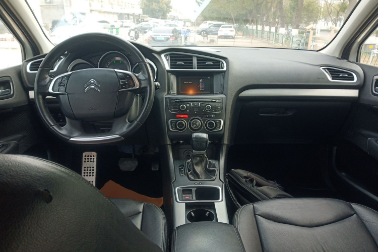 Citroen C4L 2017 car image #12