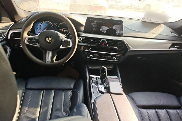 BMW 5 Series (Imported) 2018 #12 BMW 5 Series (Imported) 2018 car image #12