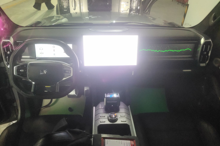 Jetour Traveller 2024 car image #12