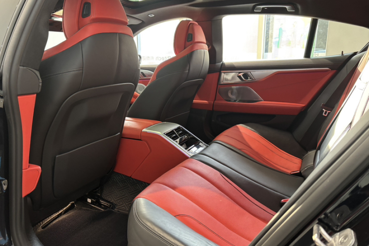 BMW 8 Series 2022 #12 BMW 8 Series 2022 car image #12