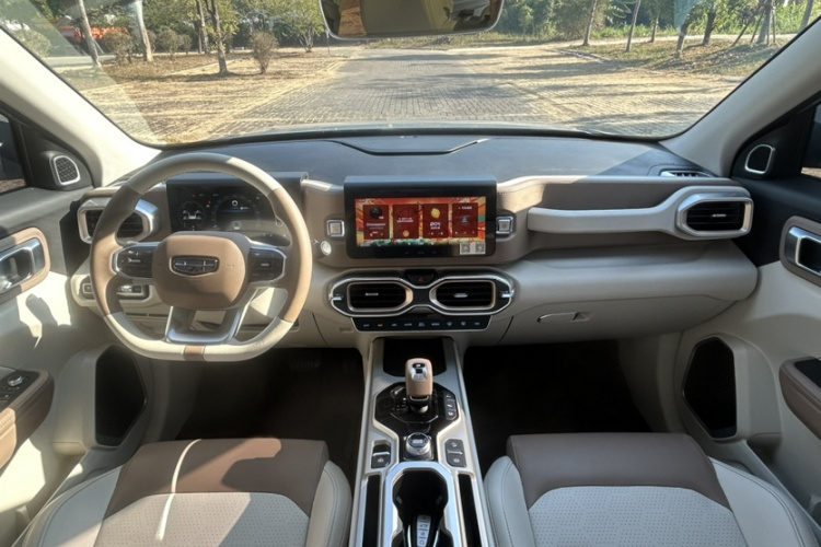 GEELY ICON 2021 car image #12