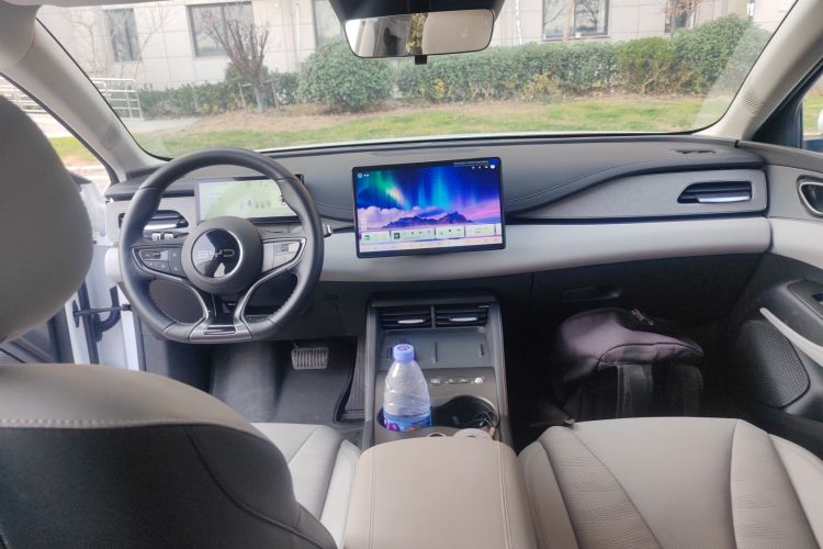 BYD Seal 06 DM-i 2025 car image #12