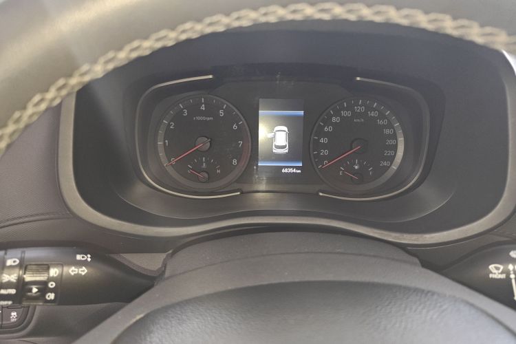 Hyundai ix35 2018 car image #12