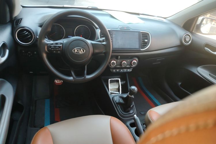 起亚 焕驰 2018 汽车图片 #12