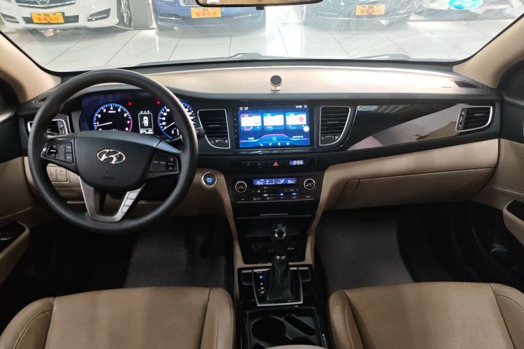 Hyundai Mistra 2014 #12 Hyundai Mistra 2014 car image #12