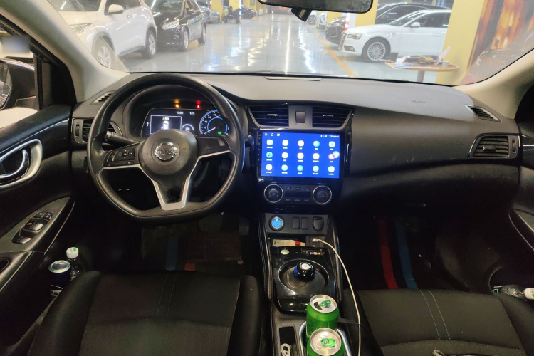 Nissan 2020 car image #12