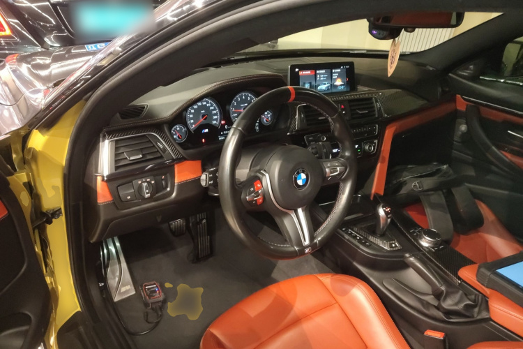 BMW M4 2018 car image #12