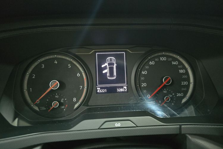 Volkswagen Tharu 2020 car image #12