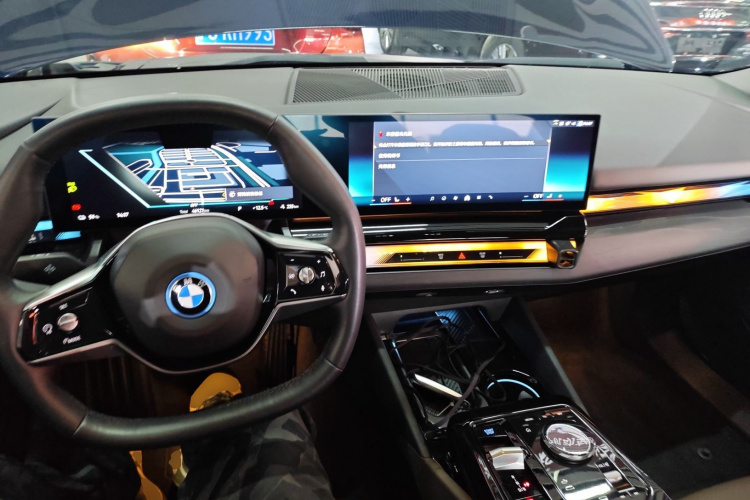 BMW i5 2024 #12 BMW i5 2024 car image #12