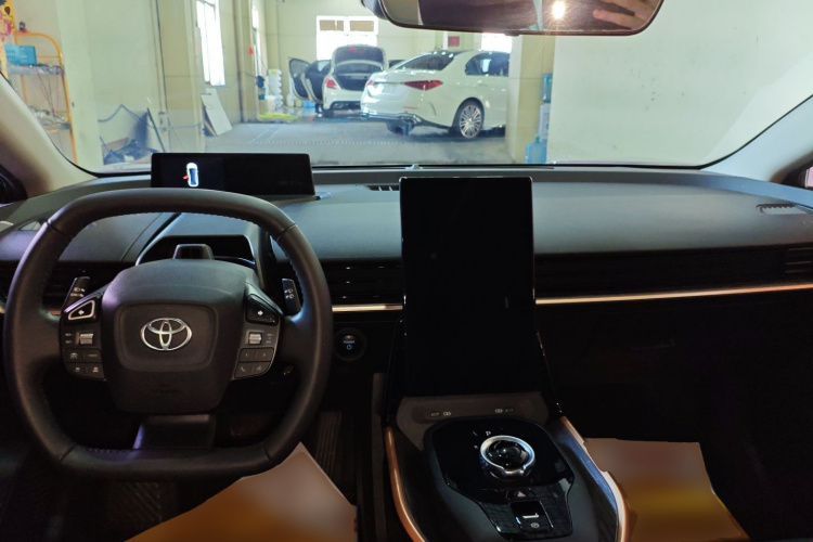 Toyota bZ3 2023 #12 Toyota bZ3 2023 imagen de coche #12