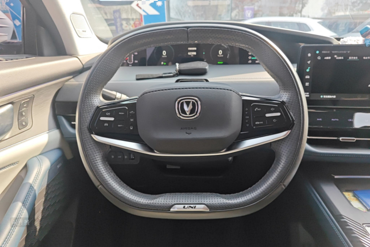 Changan UNI-K iDD 2022 immagine di auto #12