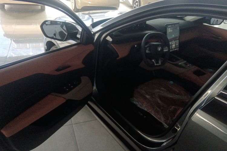 Changan EadoPHEV 2025 immagine di auto #12