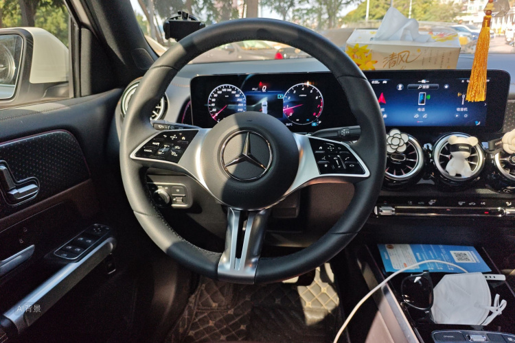 Mercedes-Benz GLB Class 2024 #12 Mercedes-Benz GLB Class 2024 car image #12