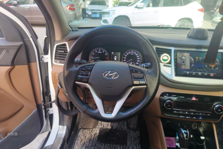 Hyundai Tucson 2016 car image #12