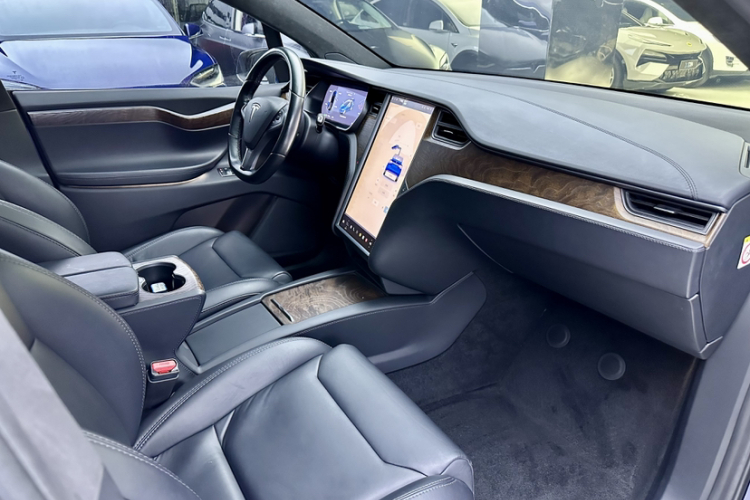 特斯拉 Model X 2018 汽车图片 #12