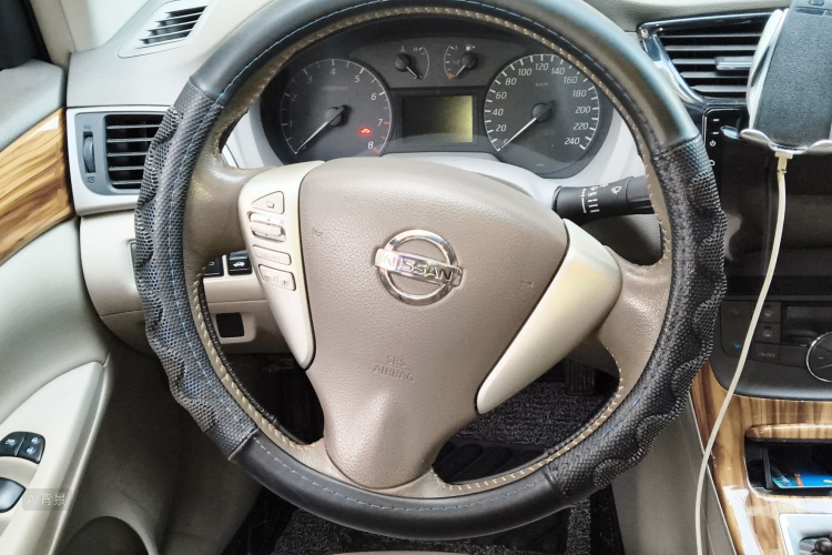 Nissan Sylphy 2014 car image #12