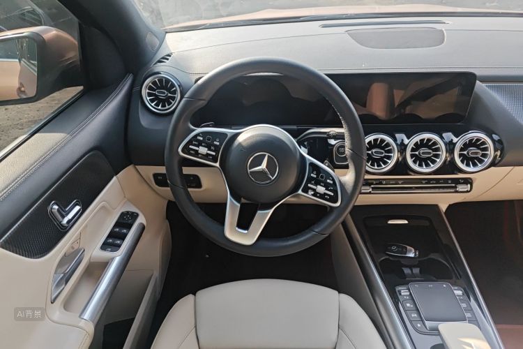 Mercedes-Benz EQA Class 2023 صورة سيارة #12