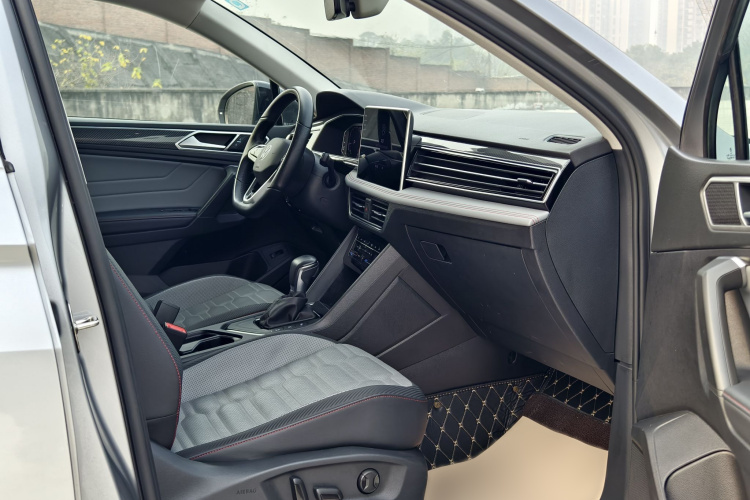 Volkswagen Tiguan X 2023 #12 Volkswagen Tiguan X 2023 car image #12