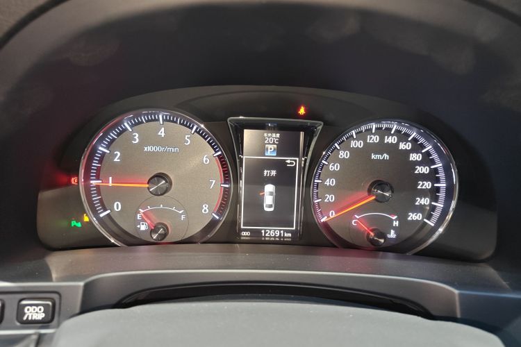 丰田 皇冠 2017 汽车图片 #12