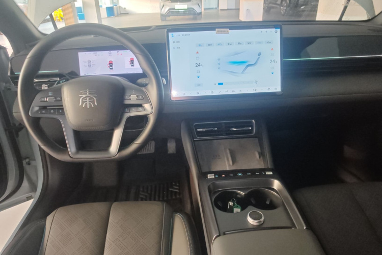 BYD Qin L 2025 car image #12