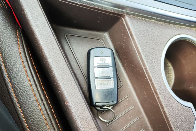 Forthing JOYEAR X5 2017 imagen de coche #12