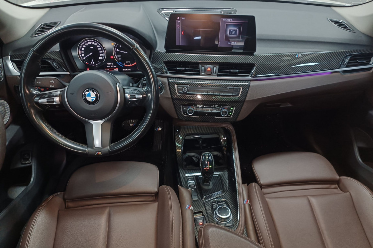 BMW X1 2021 car image #12