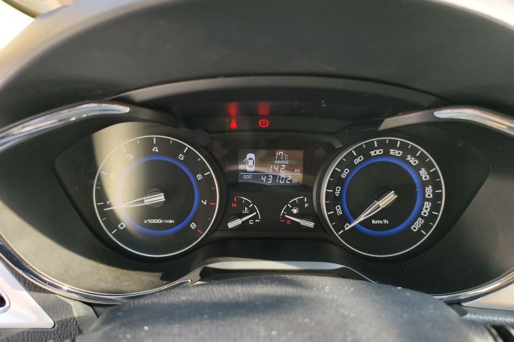 Changan Alsvin V7 2017 #12 Changan Alsvin V7 2017 car image #12