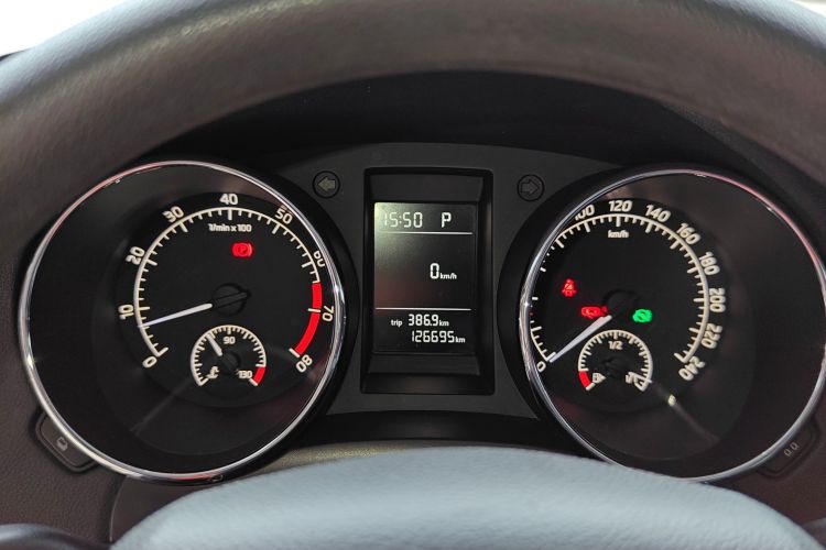 Skoda Yeti 2017 imagen de coche #12