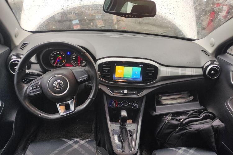 MG 3 2018 car image #12