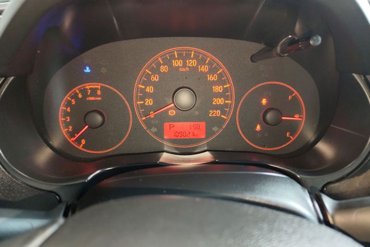 Honda Greiz 2016 صورة سيارة #12