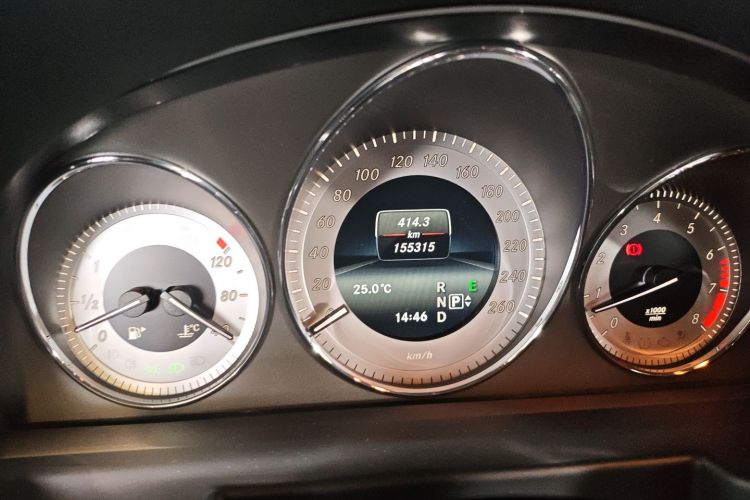 Mercedes-Benz GLK Class 2015 car image #12