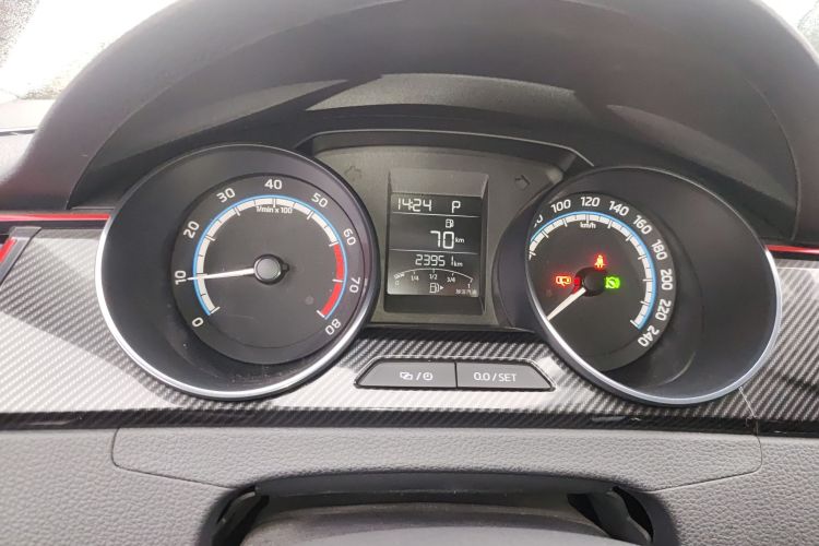 Skoda Rapid Spaceback 2021 car image #12