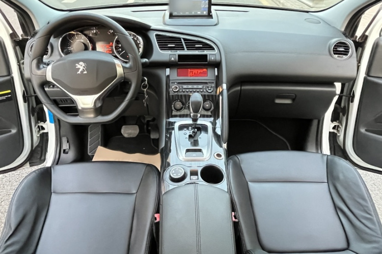 Peugeot 3008 2015 car image #12